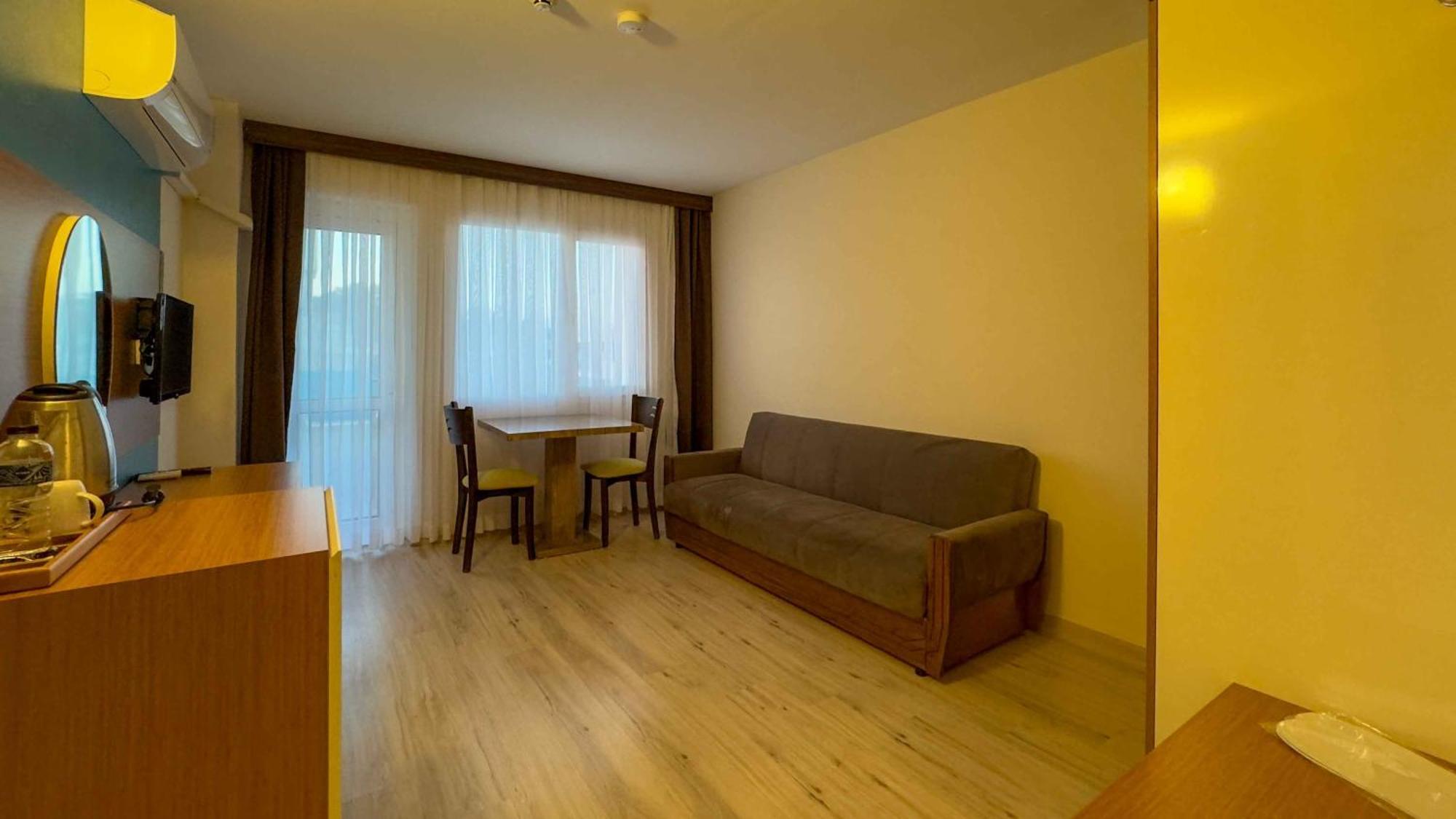 La Bella Suit Otel Kuşadası Ngoại thất bức ảnh