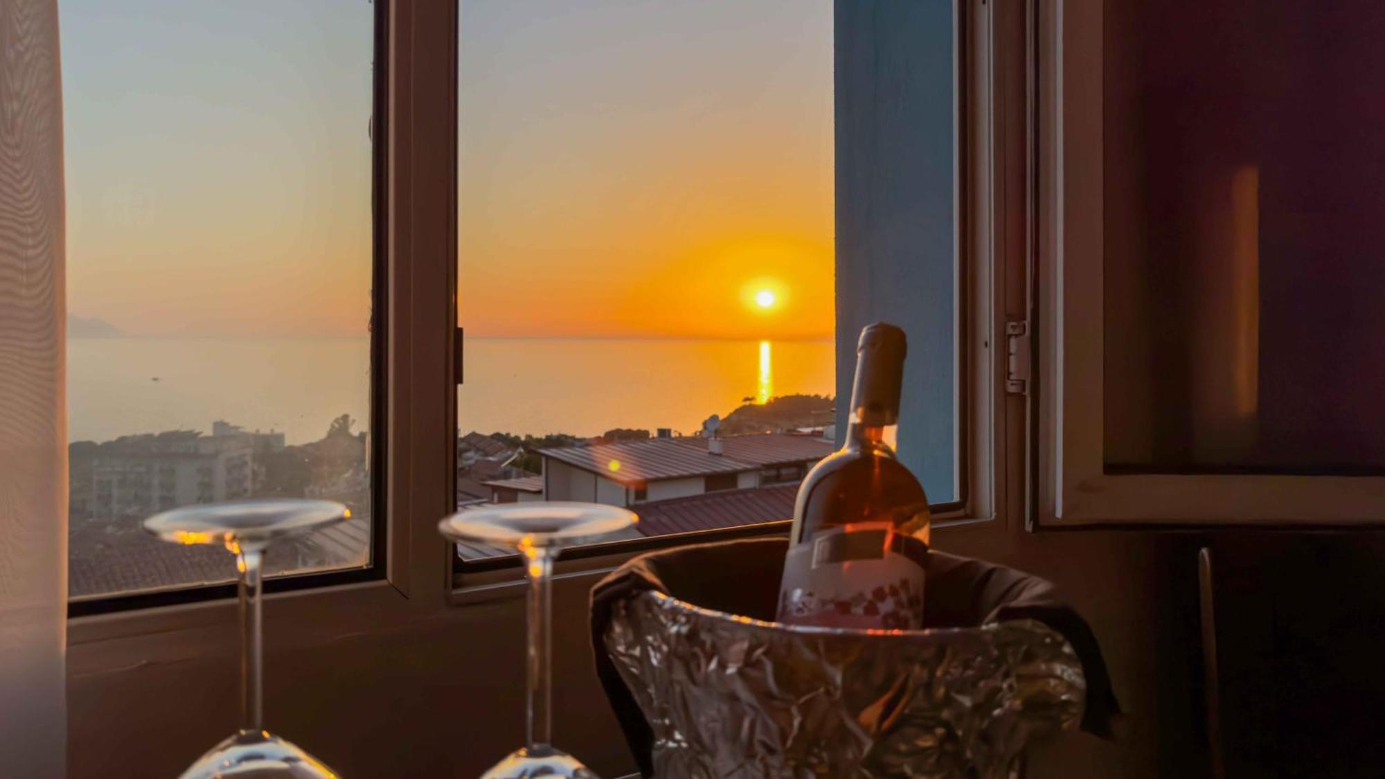 La Bella Suit Otel Kuşadası Ngoại thất bức ảnh